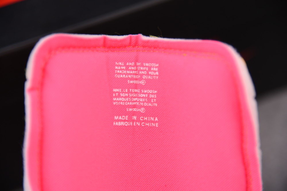 Air Jordan 1 Retro High Tokyo Bio Hack 555088 201